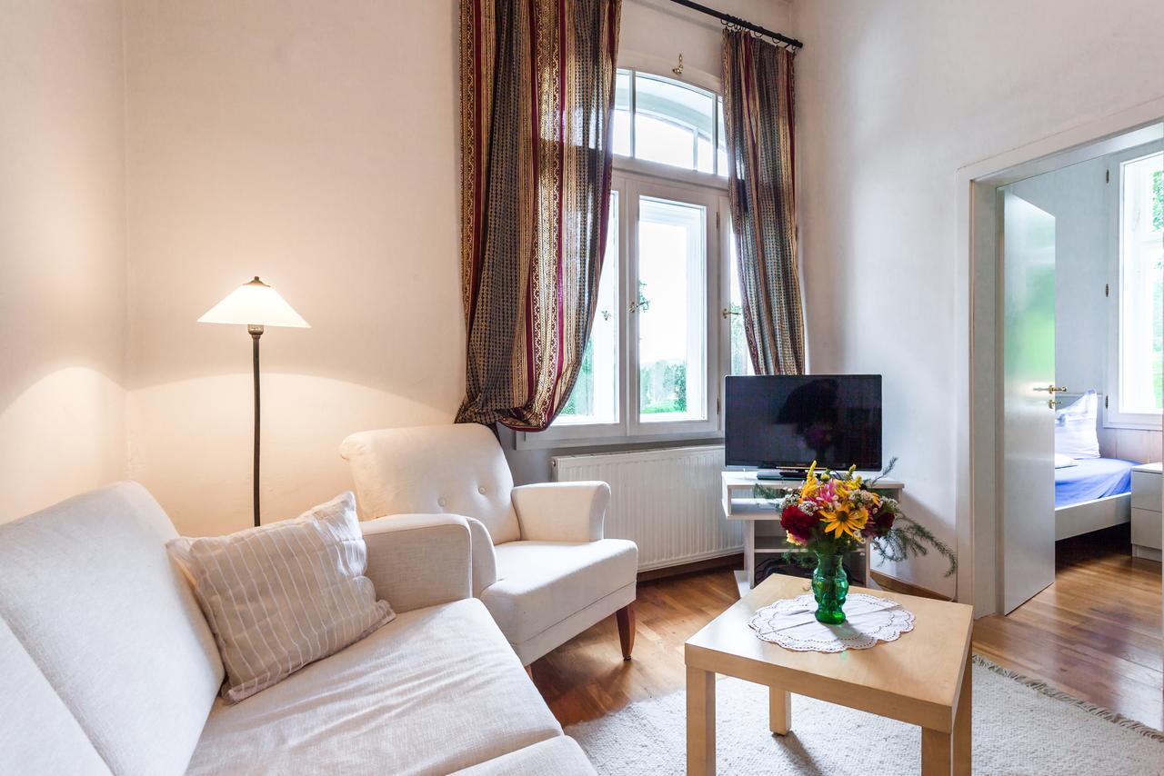 Gaestehaus Villa Rose Durrrohrsdorf Екстериор снимка