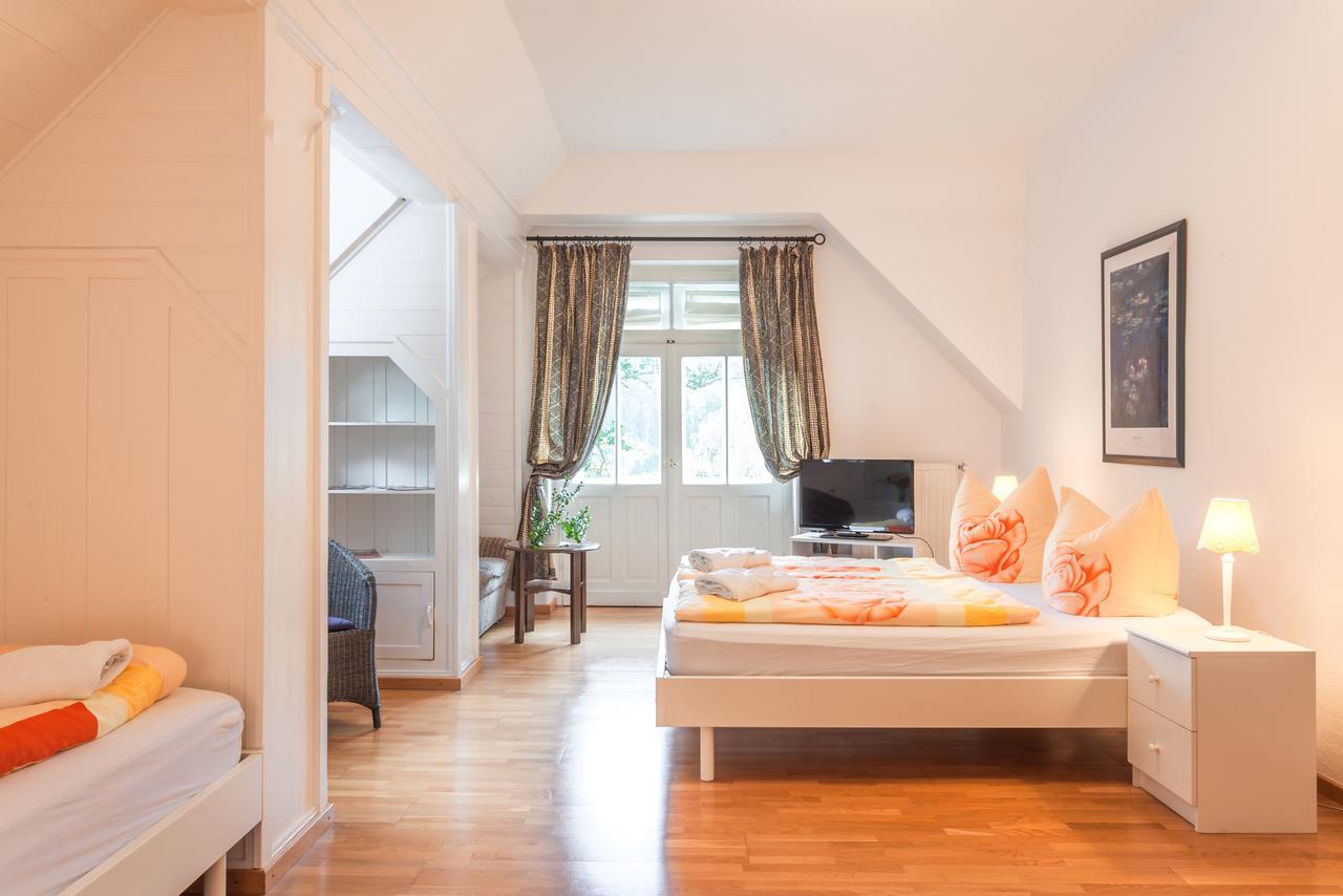 Gaestehaus Villa Rose Durrrohrsdorf Екстериор снимка